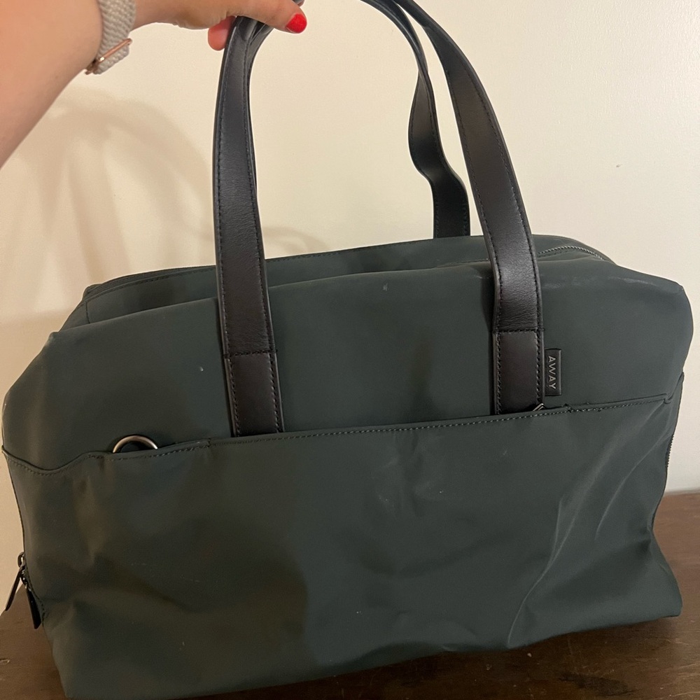 Away - The Overnight Bag. Green. Great condition.